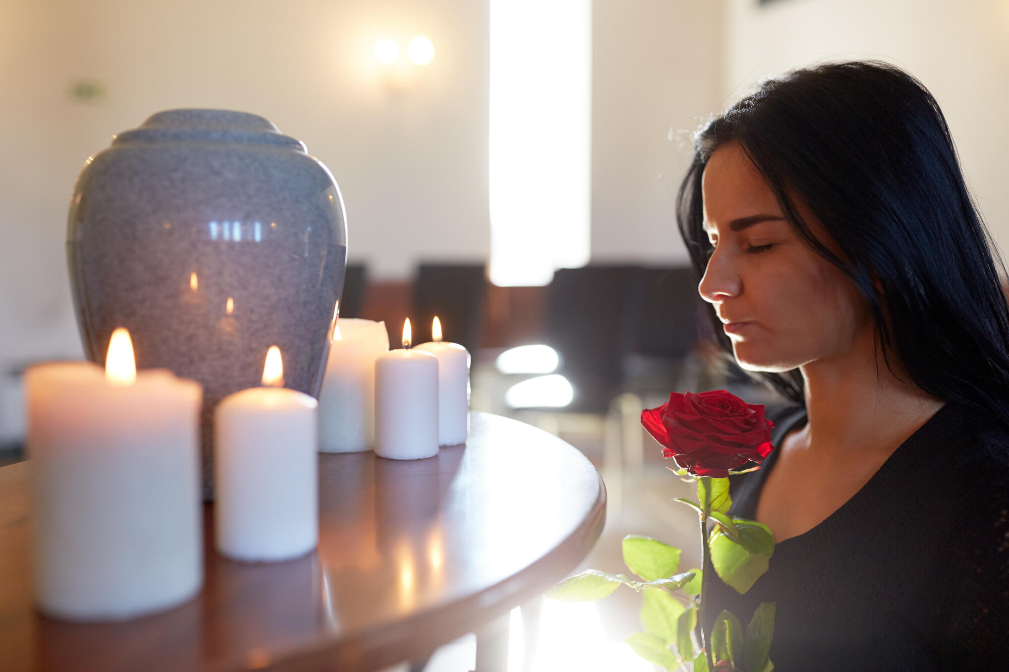 Burial,,People,And,Mourning,Concept,-,Sad,Woman,With,Red